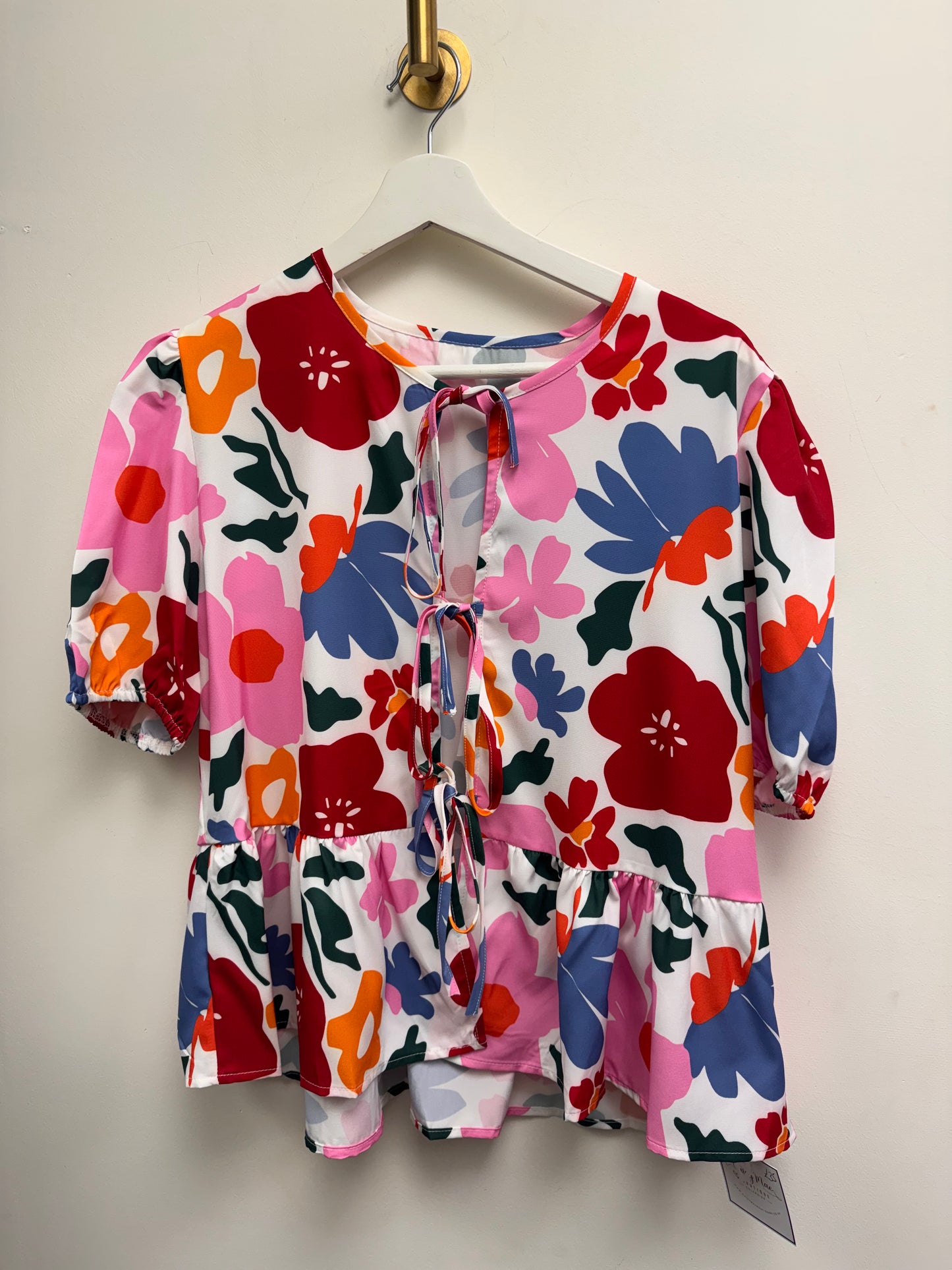 DMB White Multi Floral Fitted Blouse