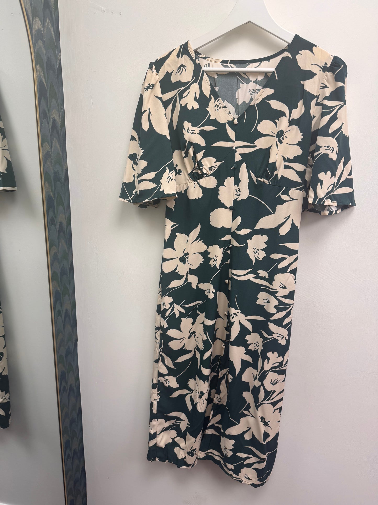 DMB Green Floral Button Detail Midi Dress