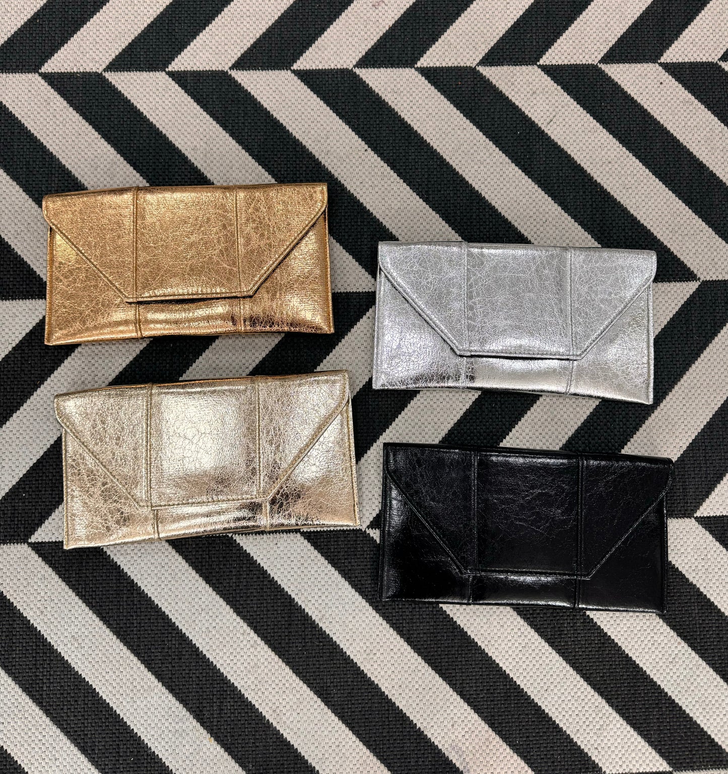 DMB Metallic Single Flap Cross Body Chain Clutch