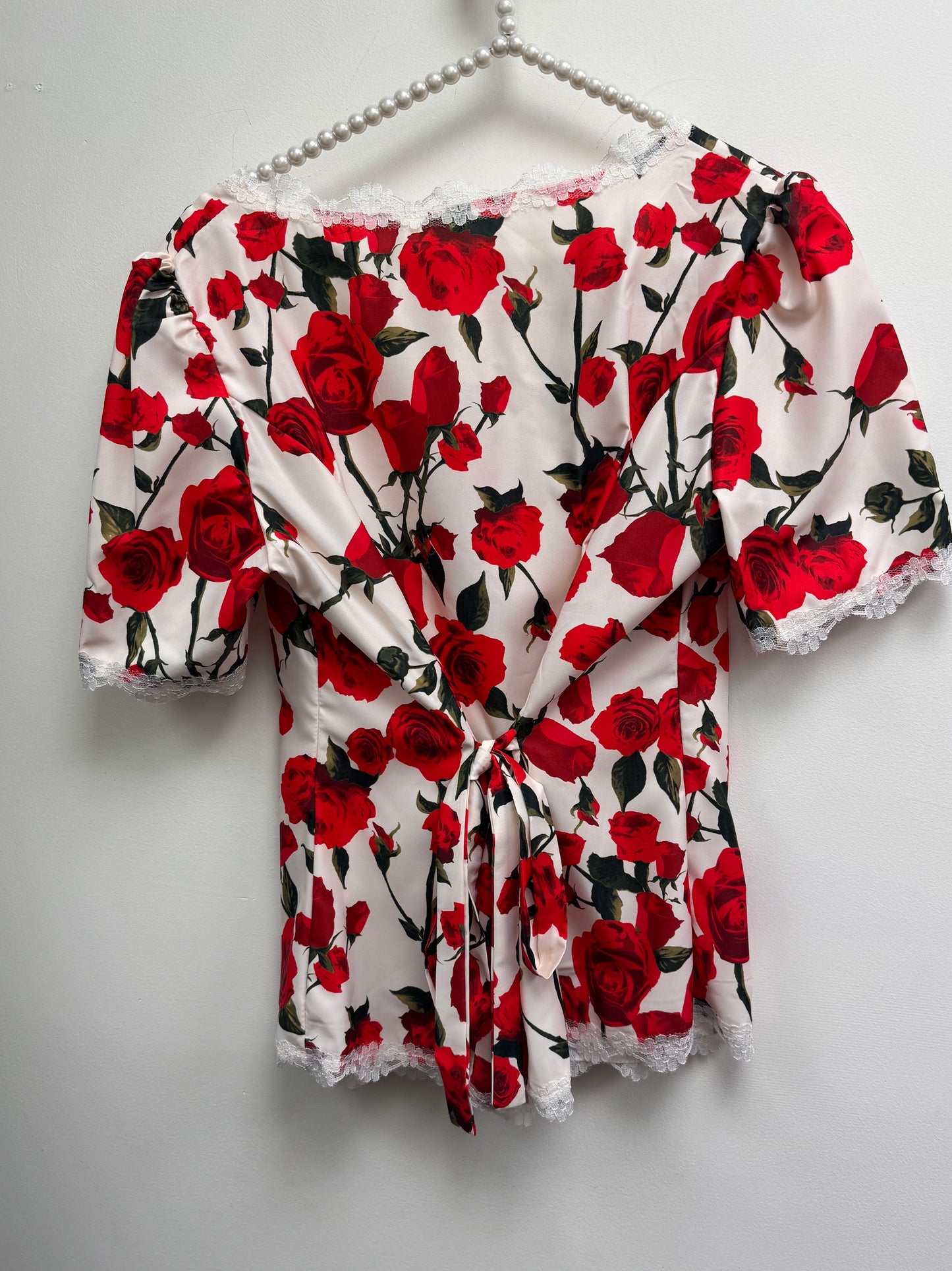 DMB Red Roses Fitted Blouse
