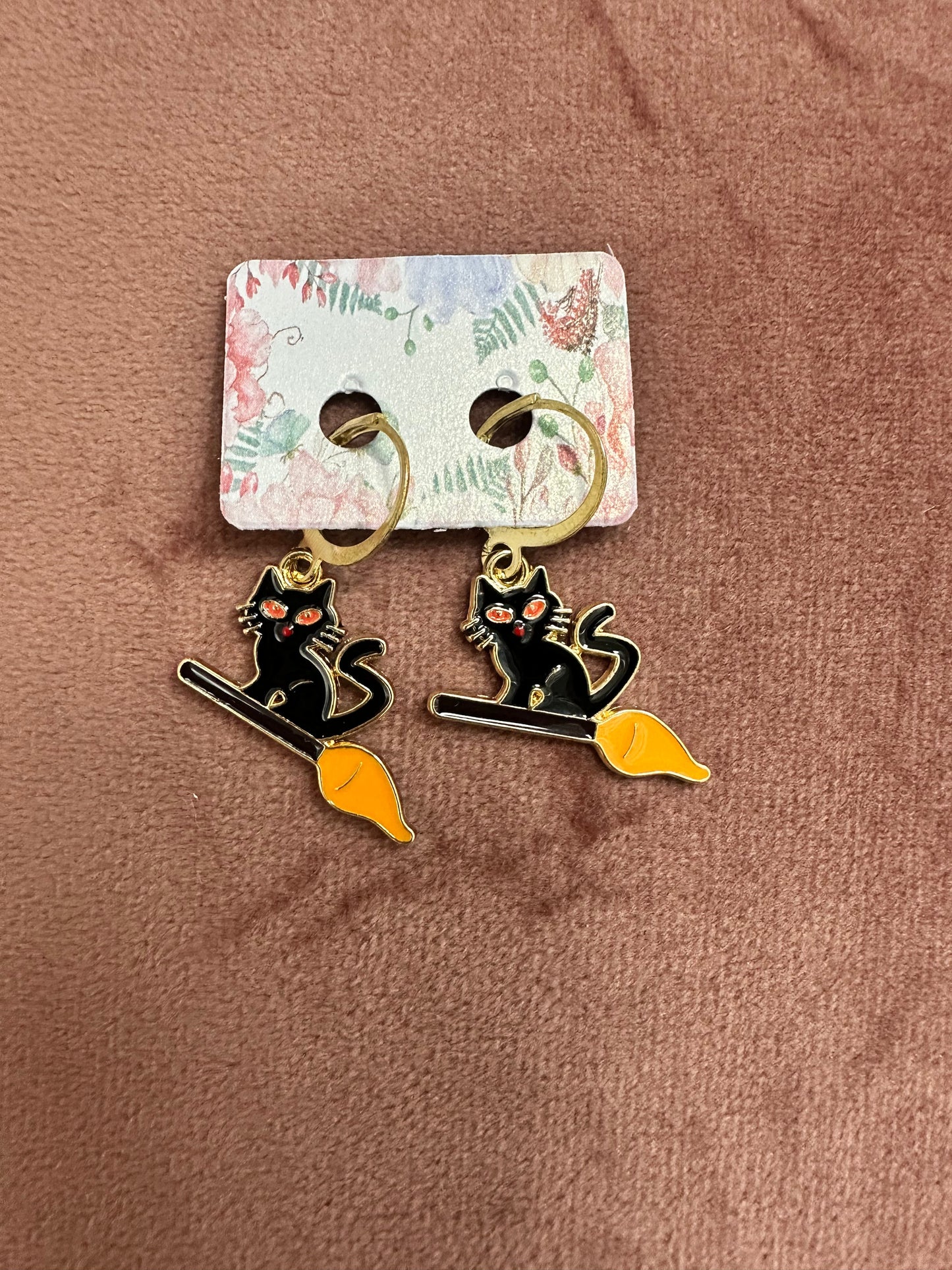 *DMB Halloween* Little Hoop Earrings