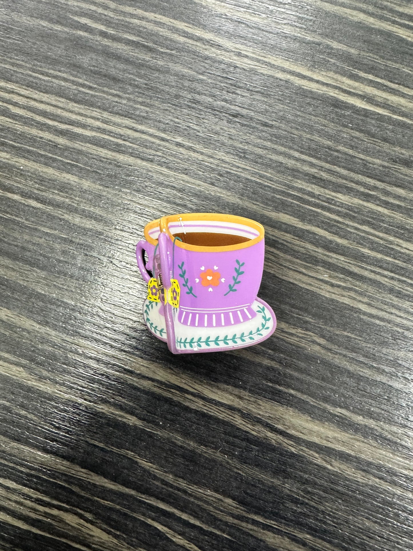 DMB Teacup Hair Claw Clips