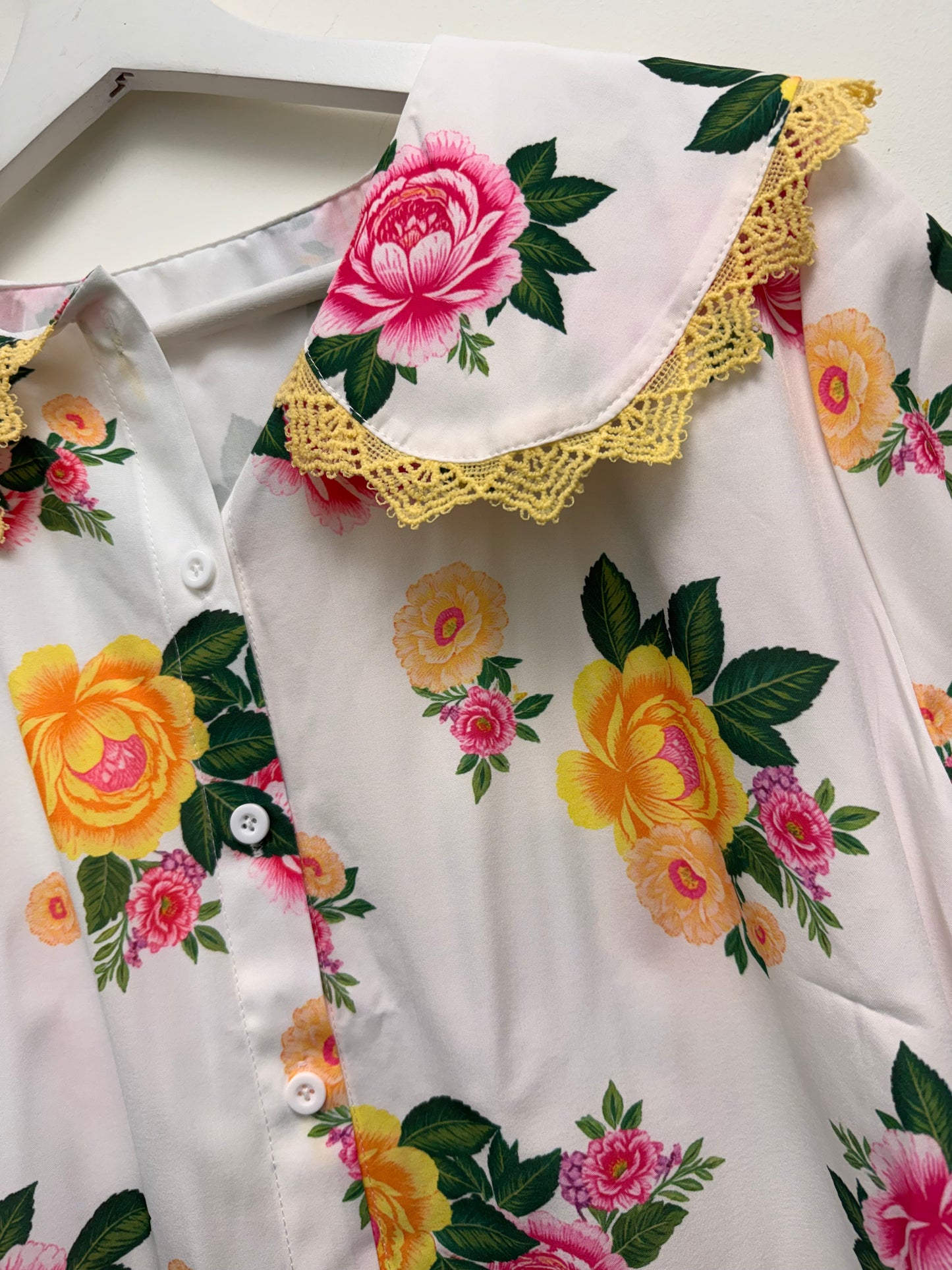 DMB Floral Collared Blouse