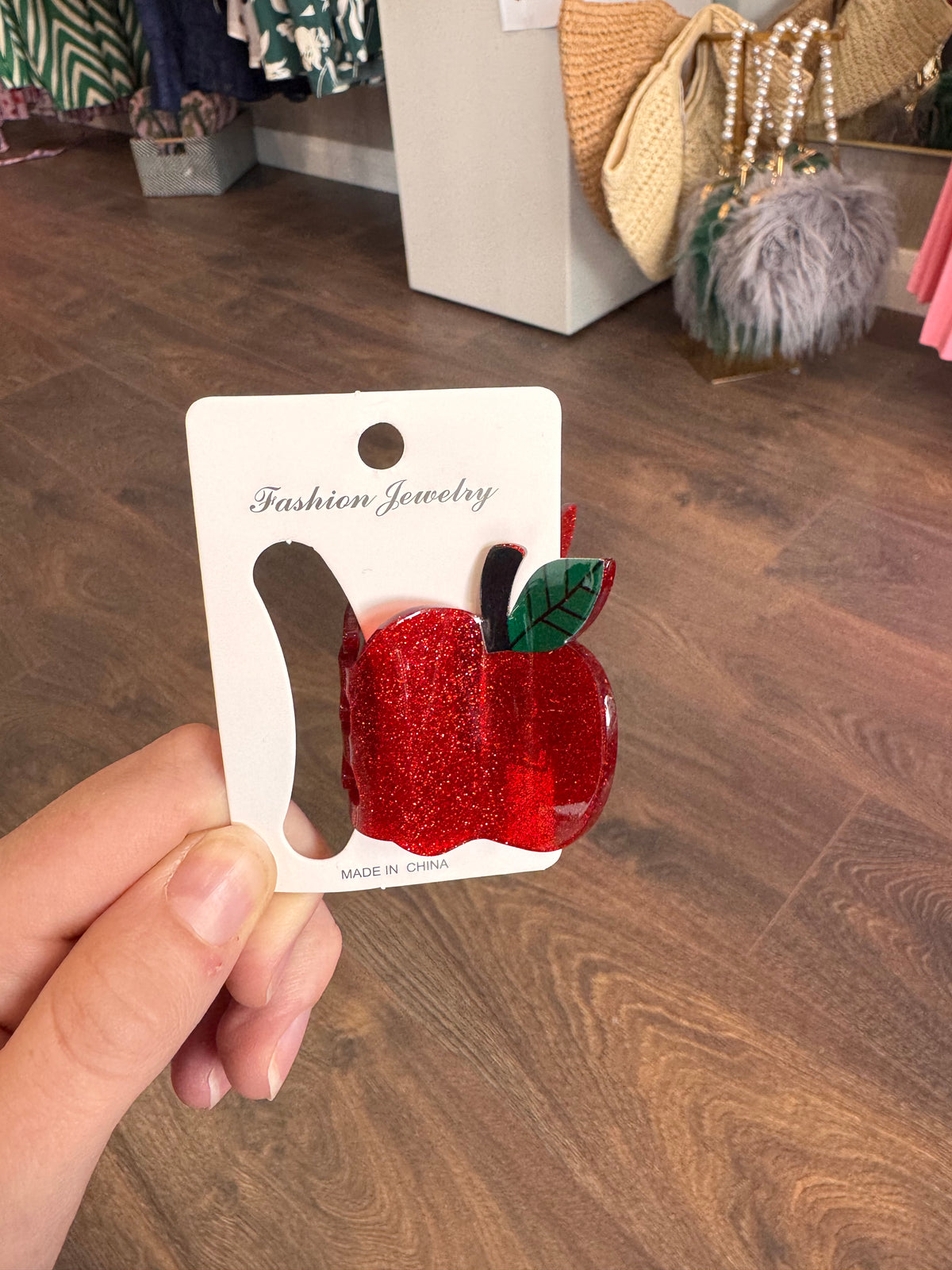 DMB Red Apple Claw Clip