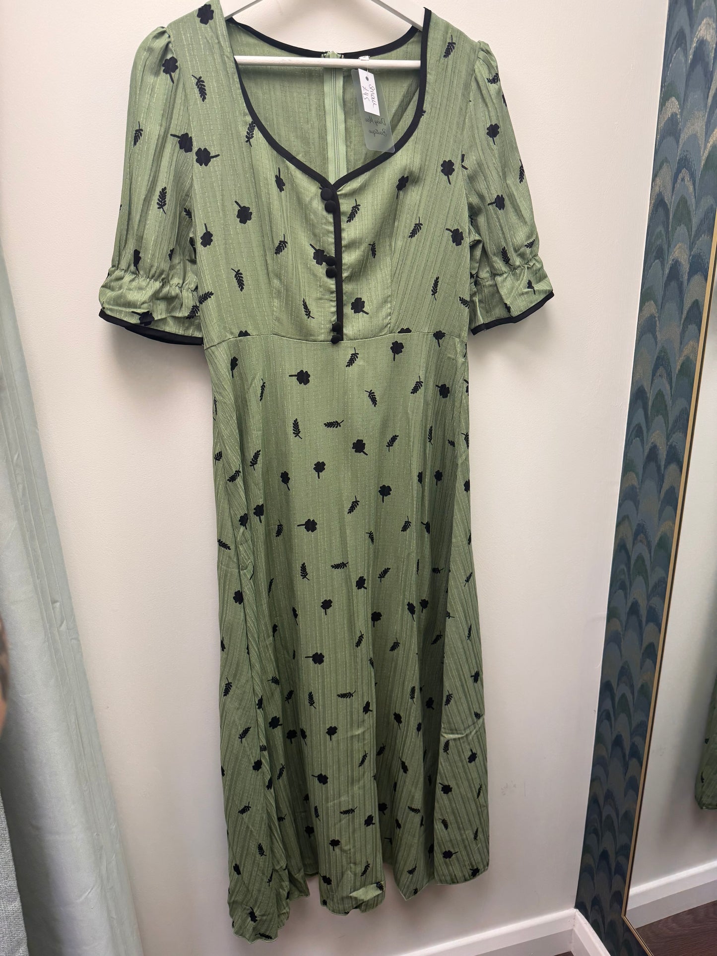 DMB Green Leaf Print Button Dress