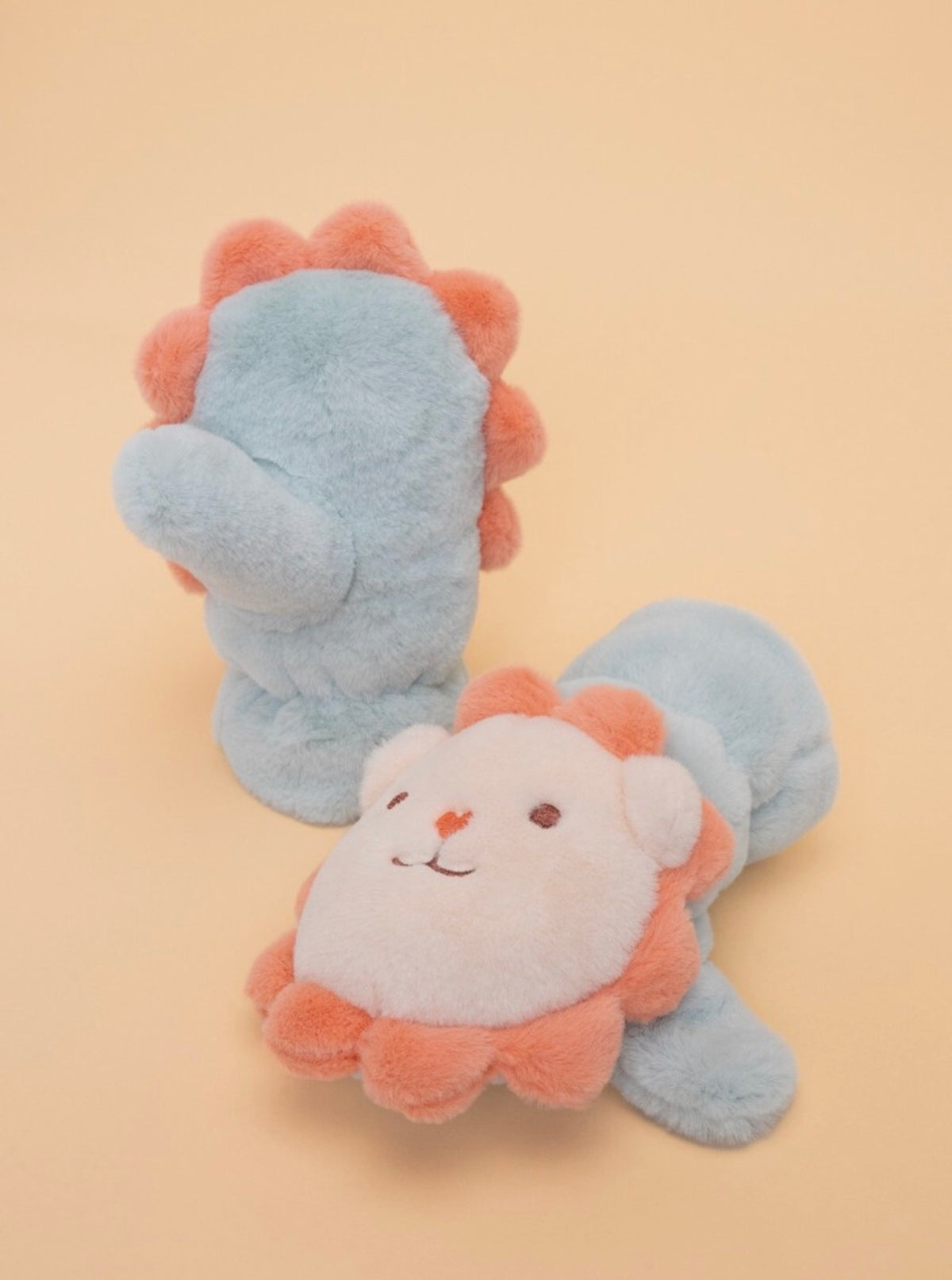 Powder Kids Cute Lion Fluffy Mittens - Ice