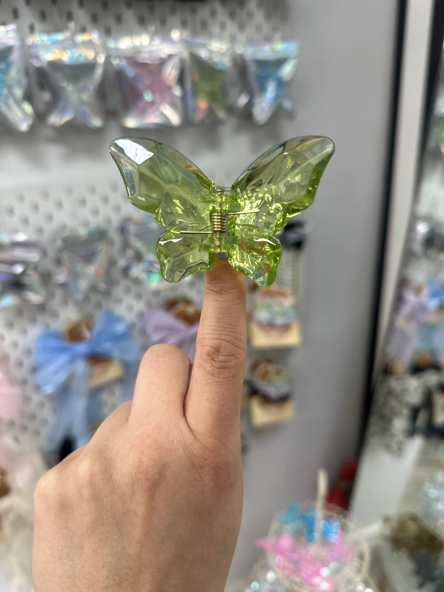 DMB Crystal Butterfly Clip
