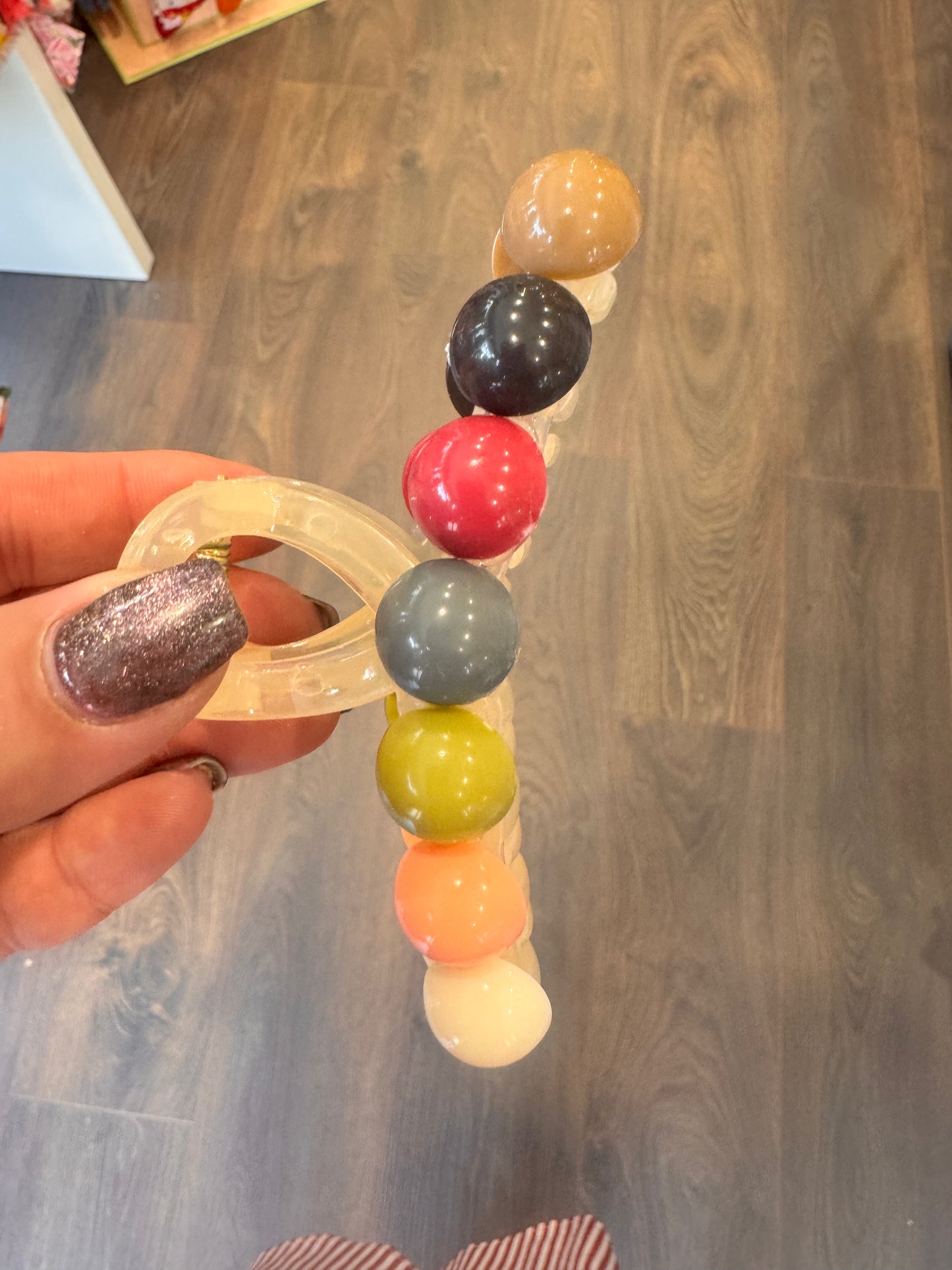 DMB 6 Ball Muted Rainbow Claw Clip