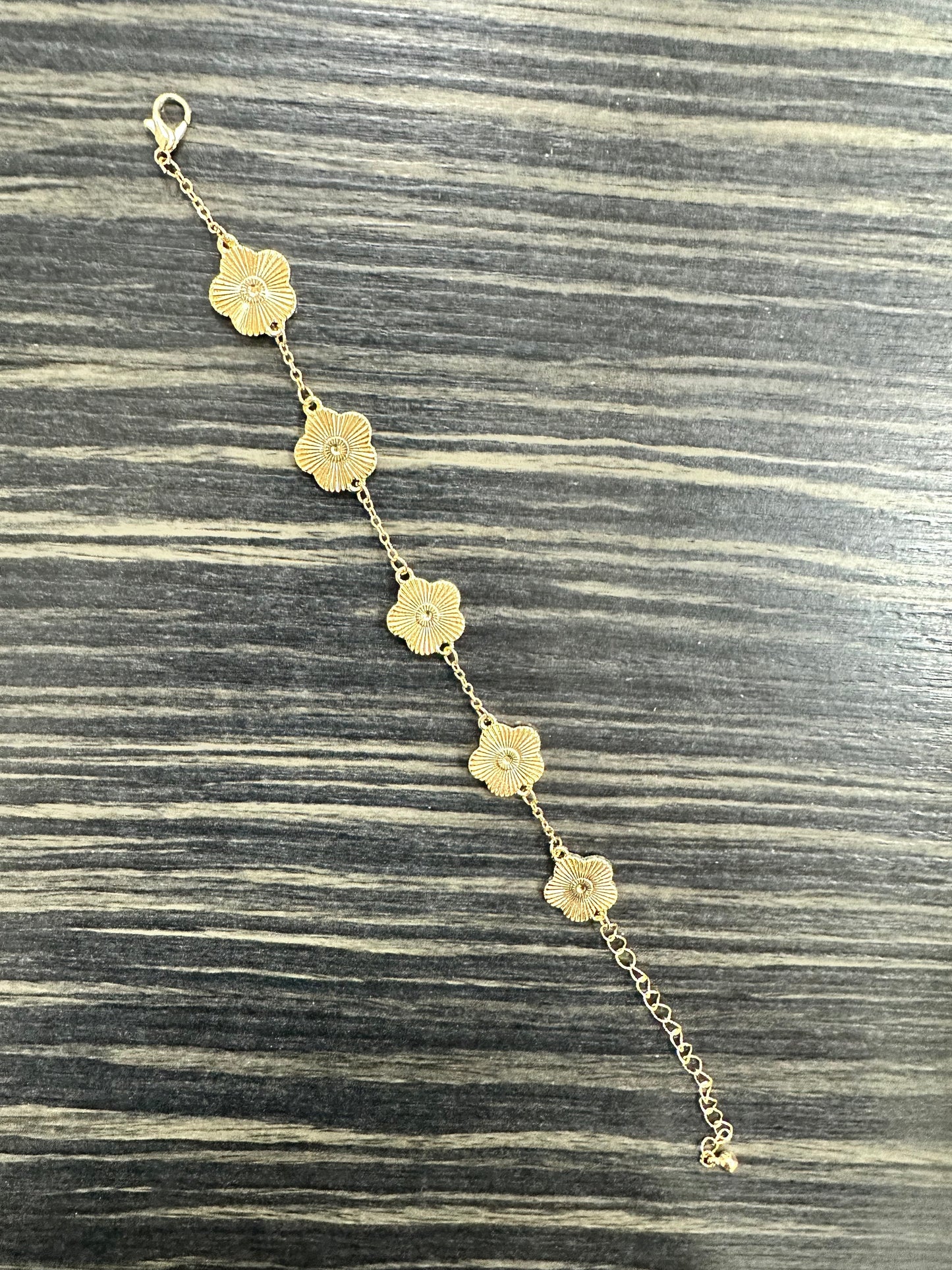DMB Gold Clover Bracelet