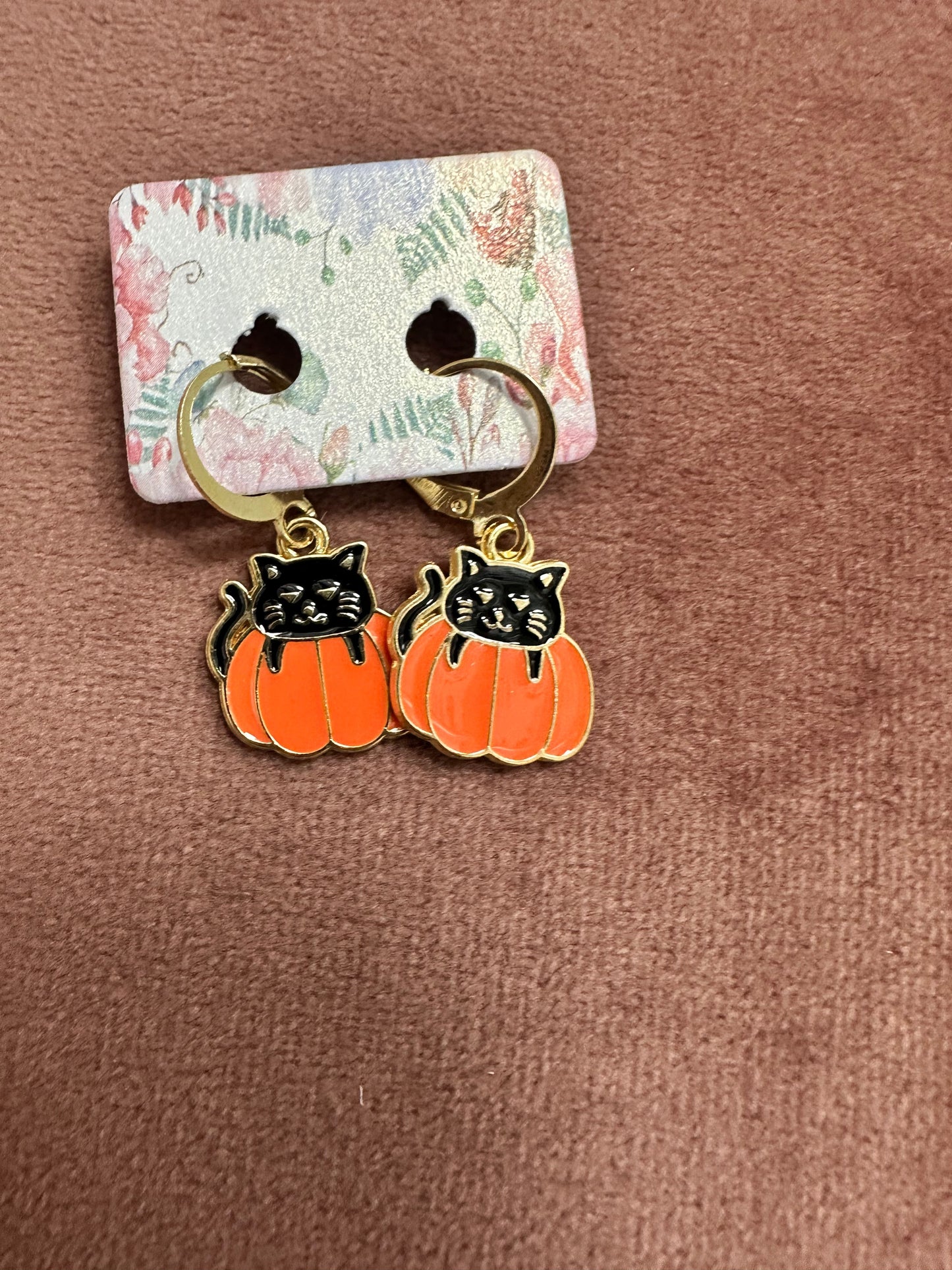 *DMB Halloween* Little Hoop Earrings