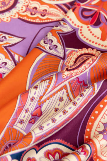 Powder Neck Scarf Paisley