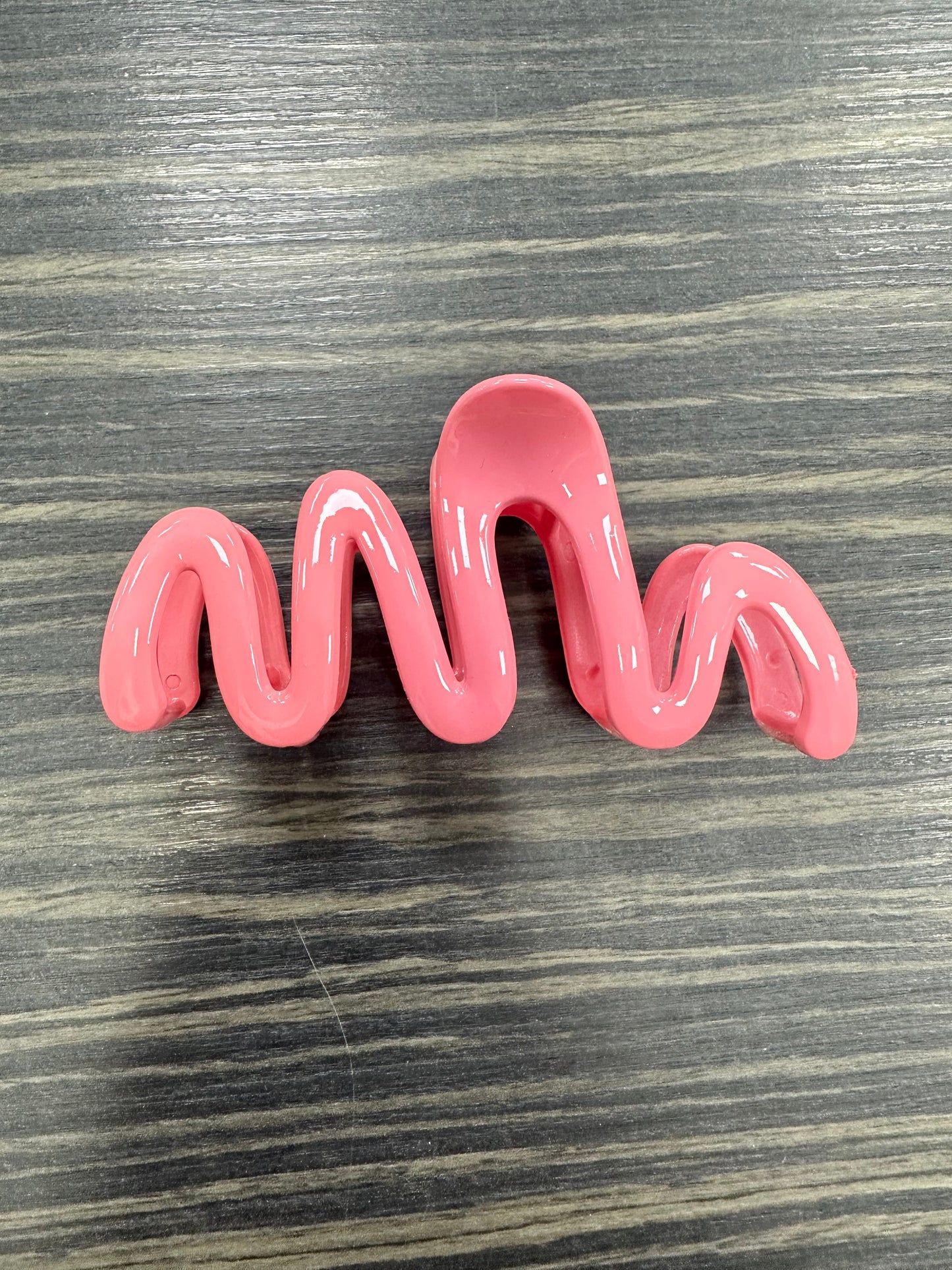 DMB Pastel Wave Claw Clips