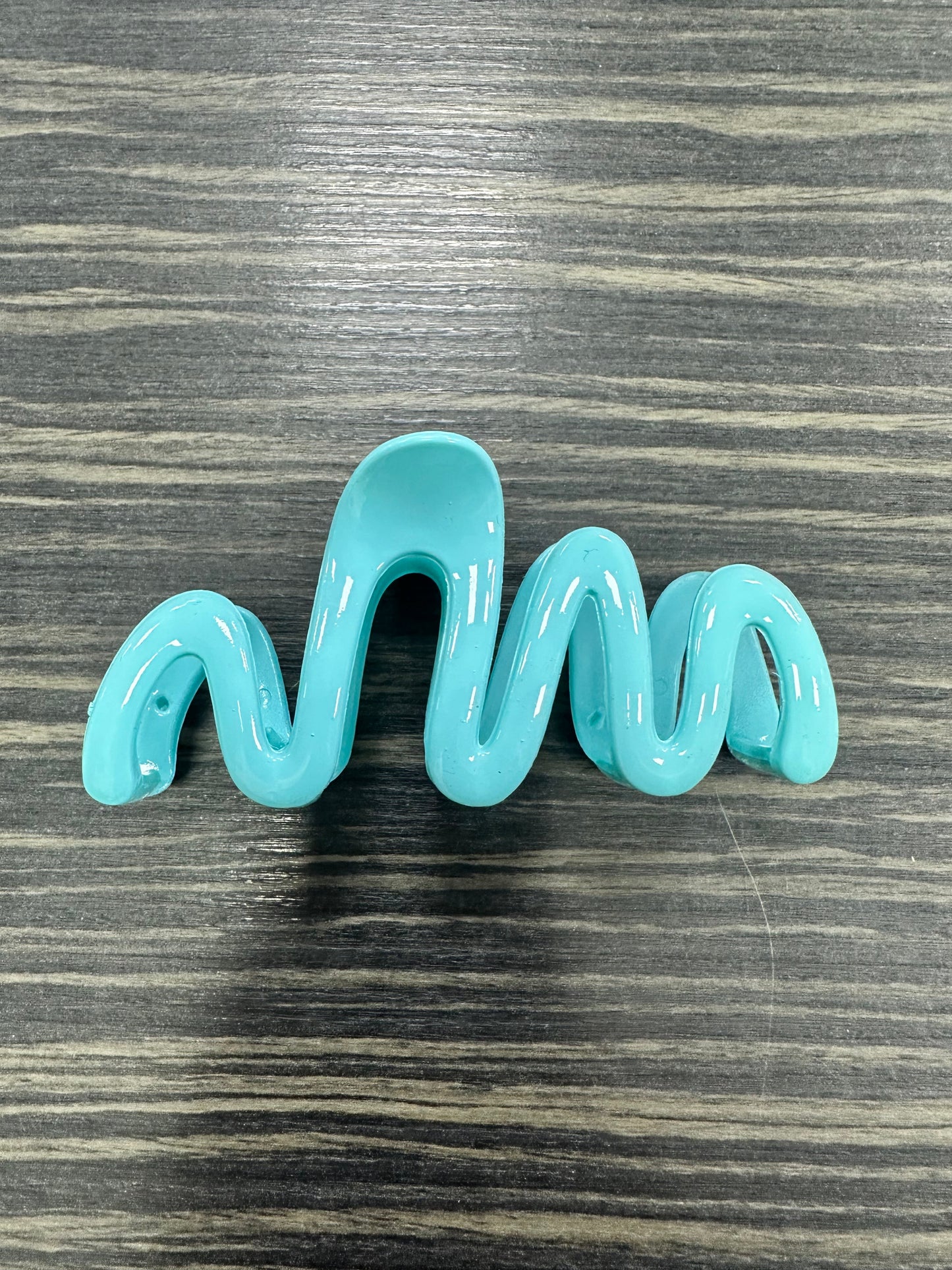 DMB Pastel Wave Claw Clips