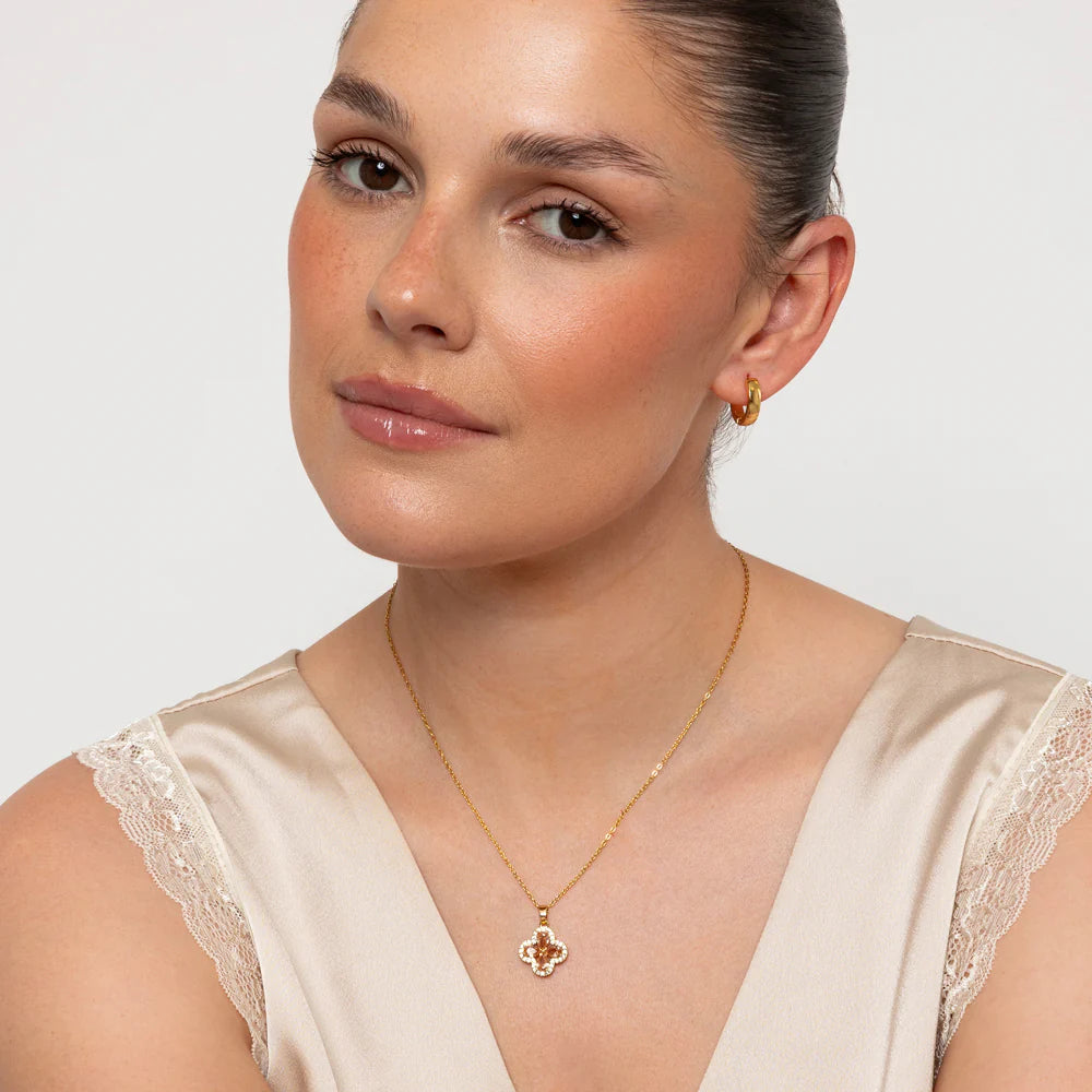 Knight & Day T711NMS Champagne Clover Gold Necklace