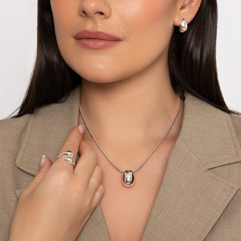 Knight & Day S442NCB Chunky Silver Tear Drop Pendant